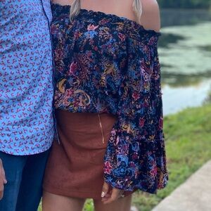 Free People bell Sleeve cropped peasant top